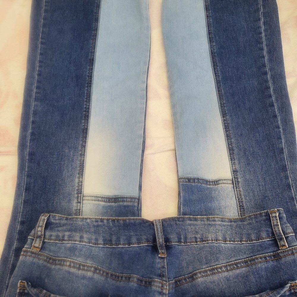 MADDEN NYC PATCHWORK JEANS SIZE 11 RUNS SMALL 32 INSEAM